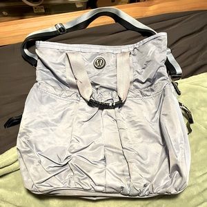 Lululemon Nylon Lavender Duffel. (LARGE)